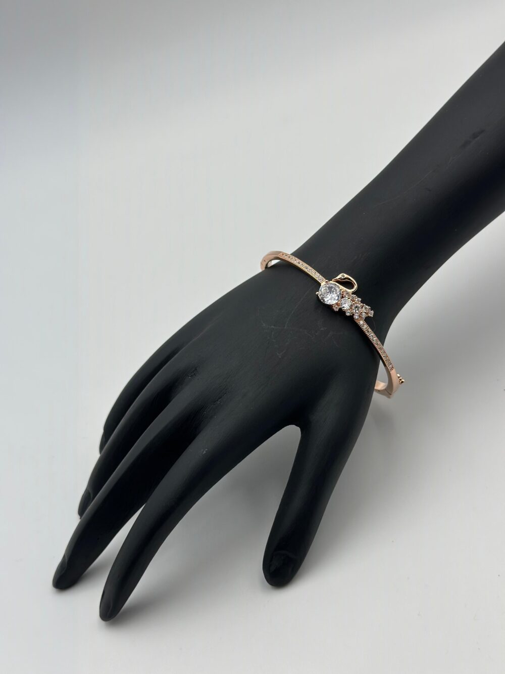 LADIES BRASS BANGLE